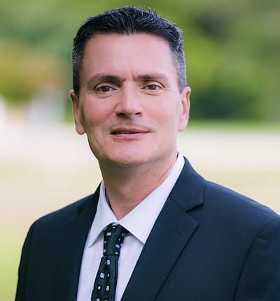 Anthony Irizarry, financial expert at Preferred Rate, offers personalized mortgage solutions.