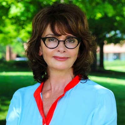 Tanya Lagunov, professional financial advisor at Preferred Rate.