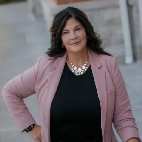 Lynne Schlereth, financial expert, promoting preferred rate services.