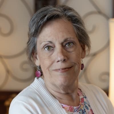 Portrait of Peggy Halbrook, financial expert at Preferred Rate.